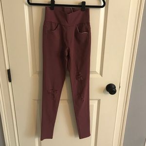 Agnes & Dora Distressed Jeggings